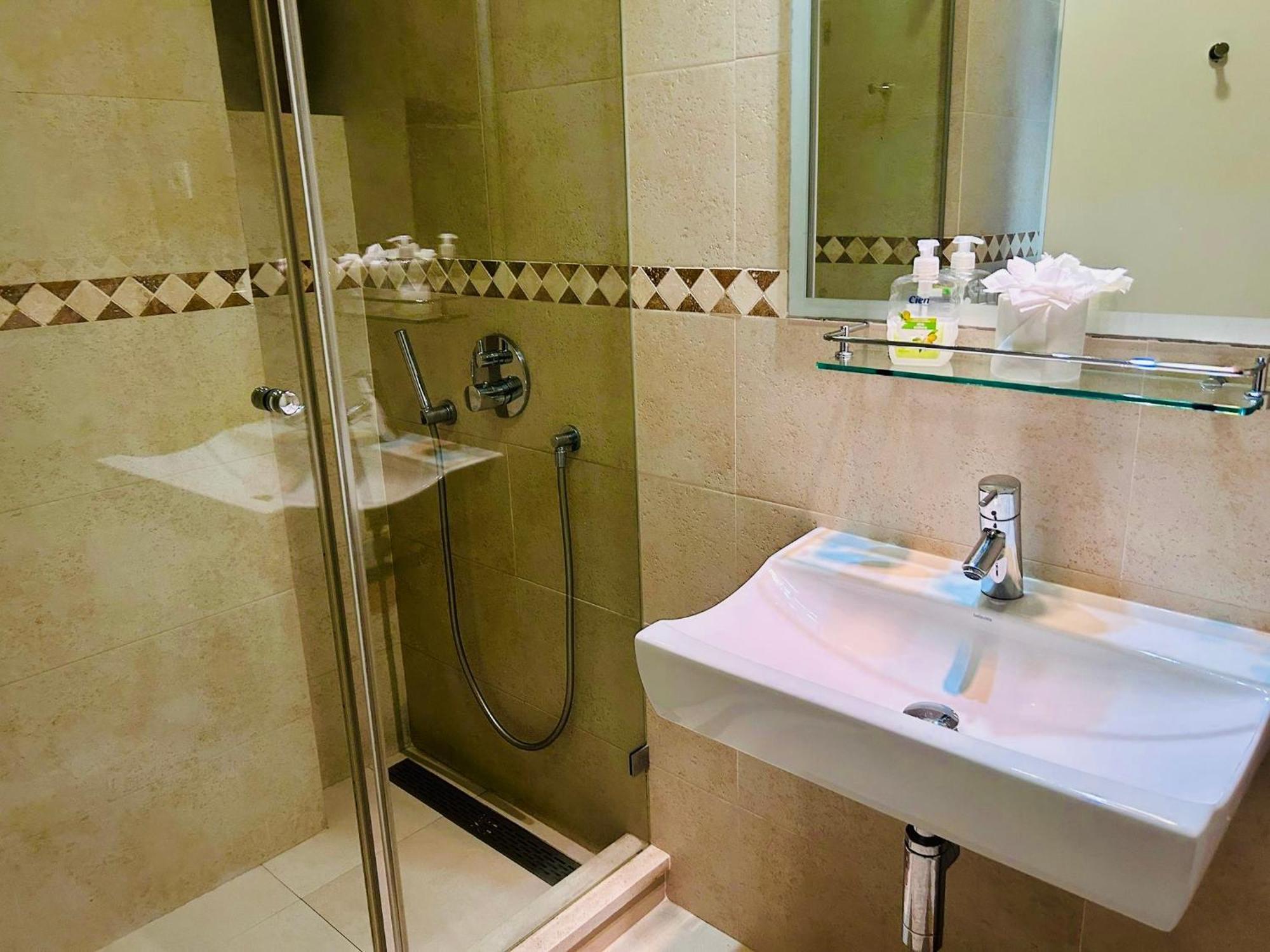 Lagos Marina View Apartment Near Beaches And Shops Exterior photo