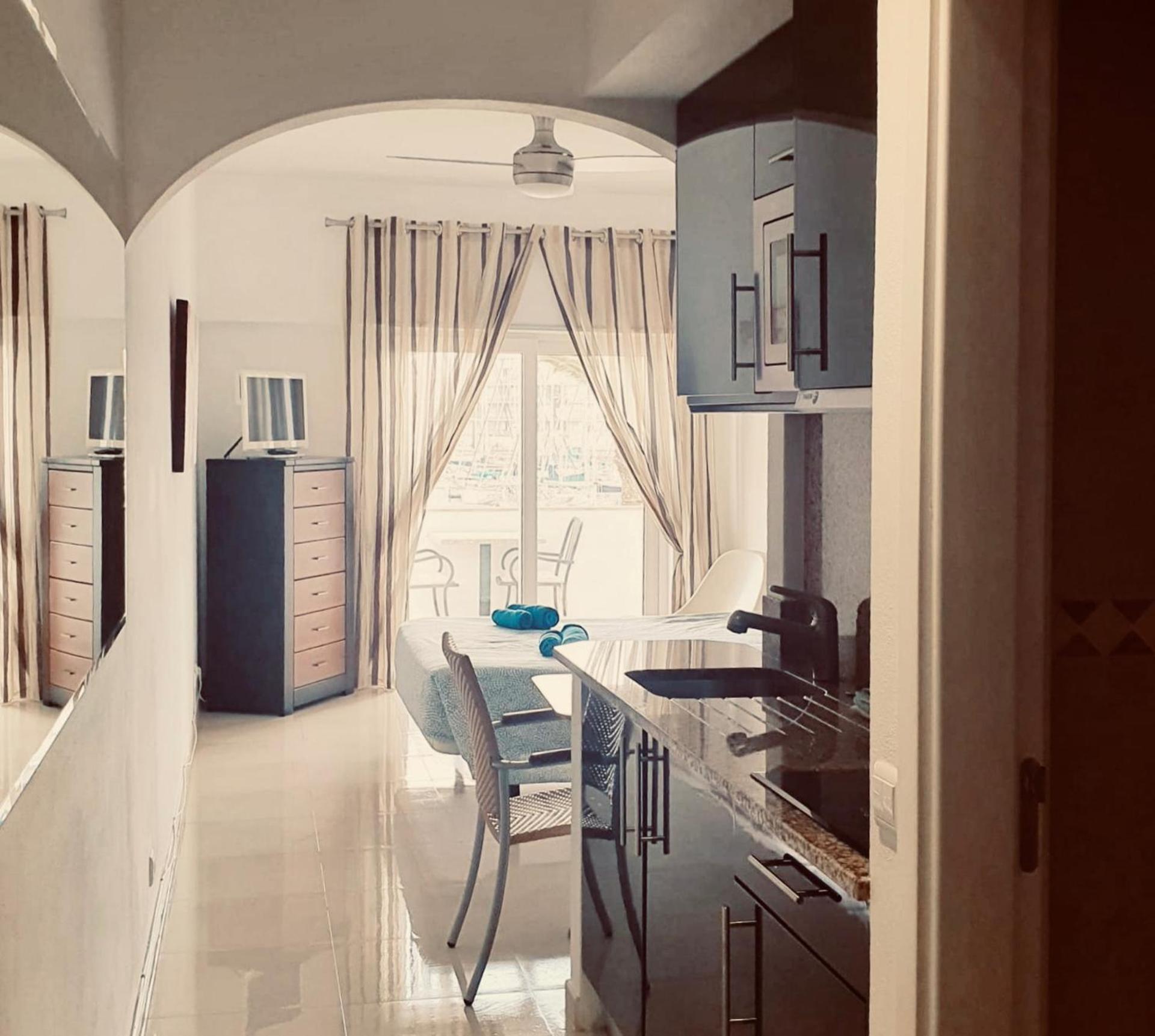 Lagos Marina View Apartment Near Beaches And Shops Exterior photo